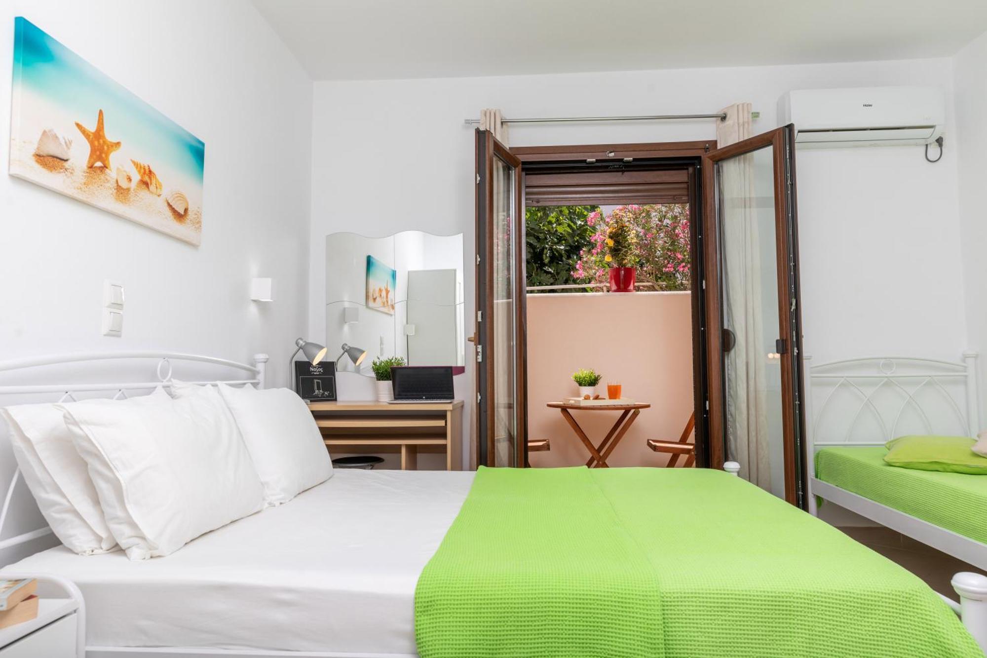 Naxos Diamond Studios Apartments Naxos City Phòng bức ảnh
